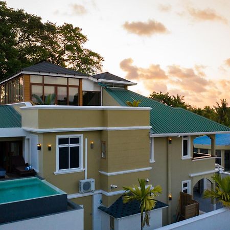 Fuvahmulah Central Hotel Экстерьер фото