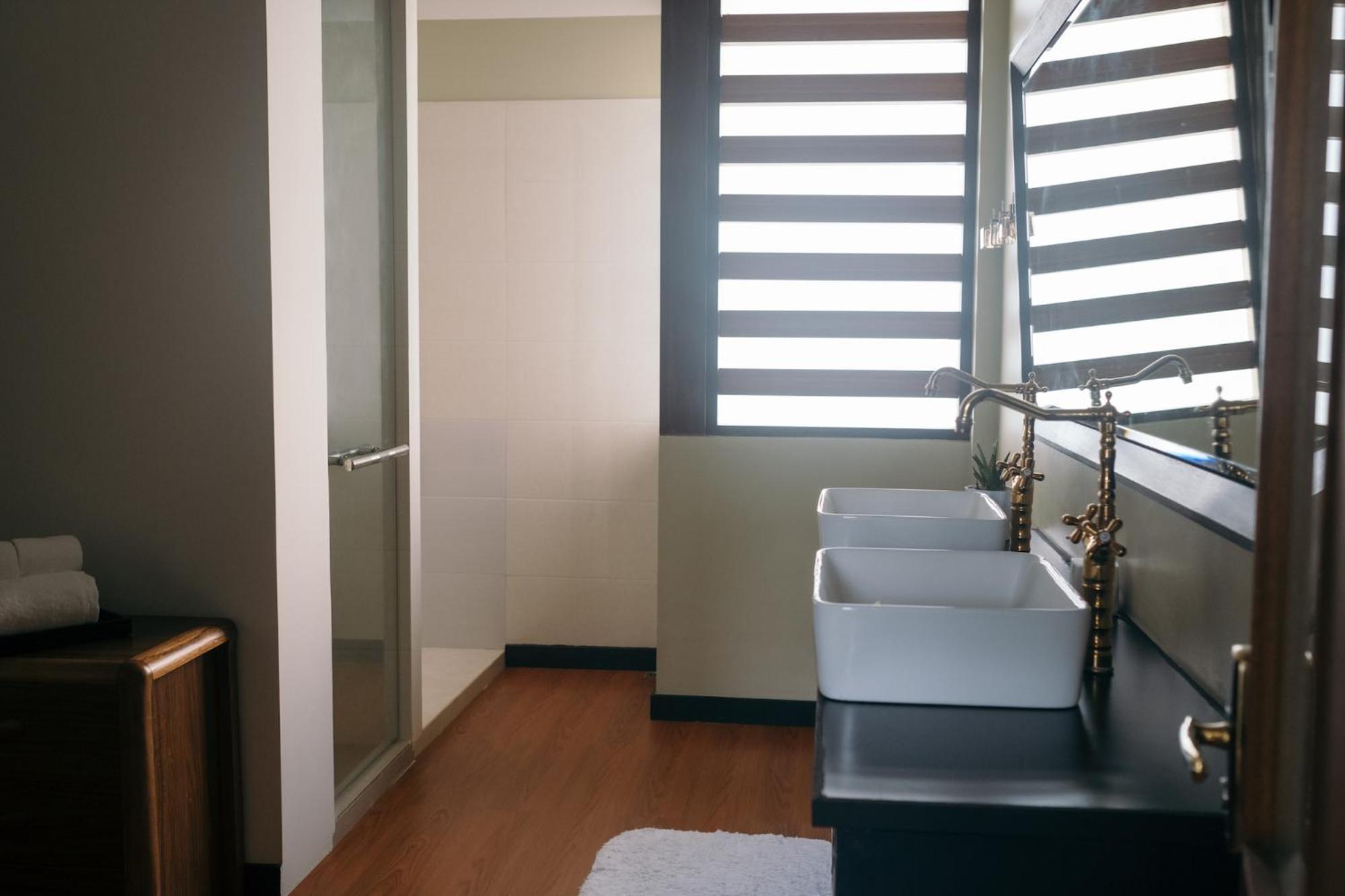 Fuvahmulah Central Hotel Экстерьер фото