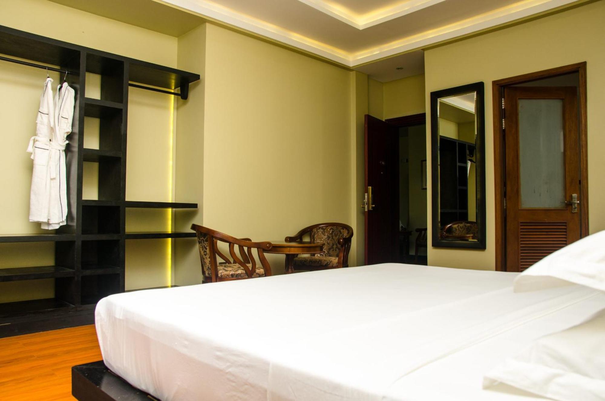 Fuvahmulah Central Hotel Экстерьер фото