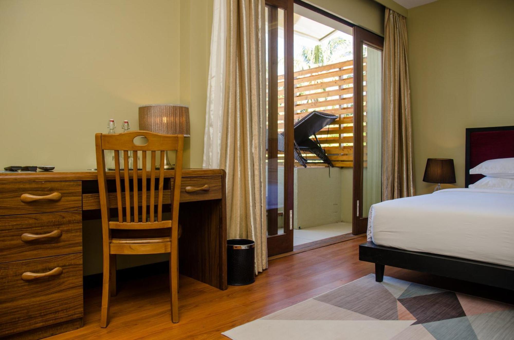 Fuvahmulah Central Hotel Экстерьер фото