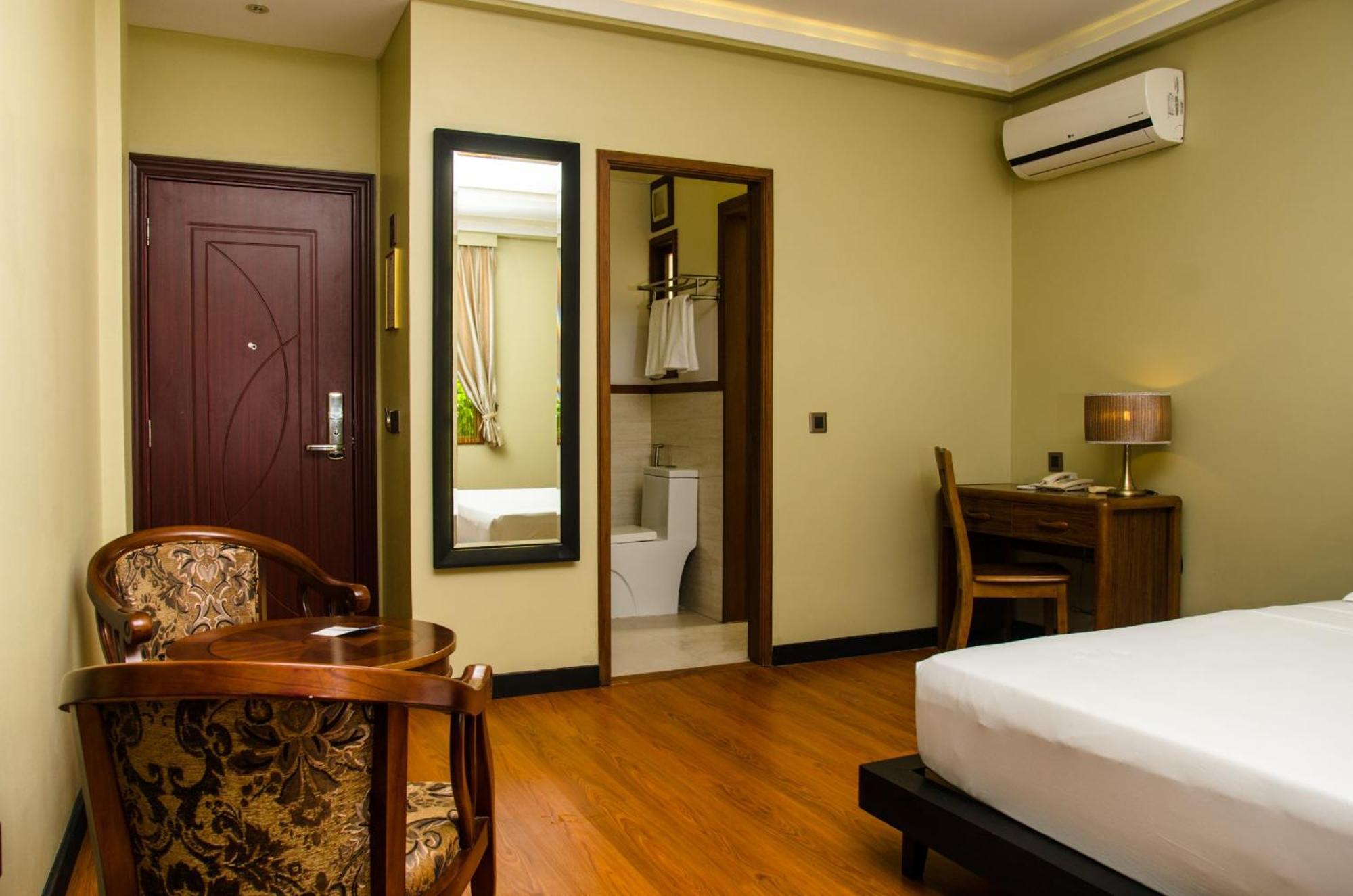 Fuvahmulah Central Hotel Экстерьер фото