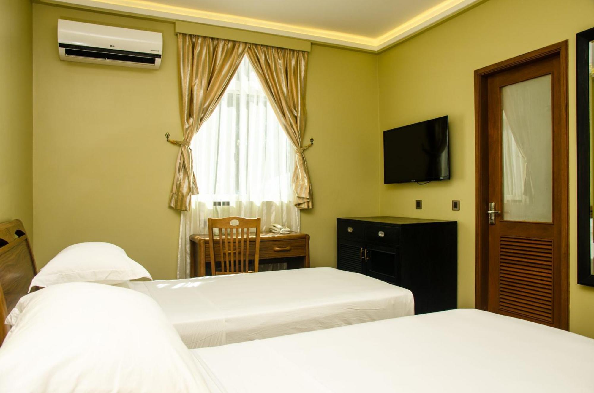 Fuvahmulah Central Hotel Экстерьер фото