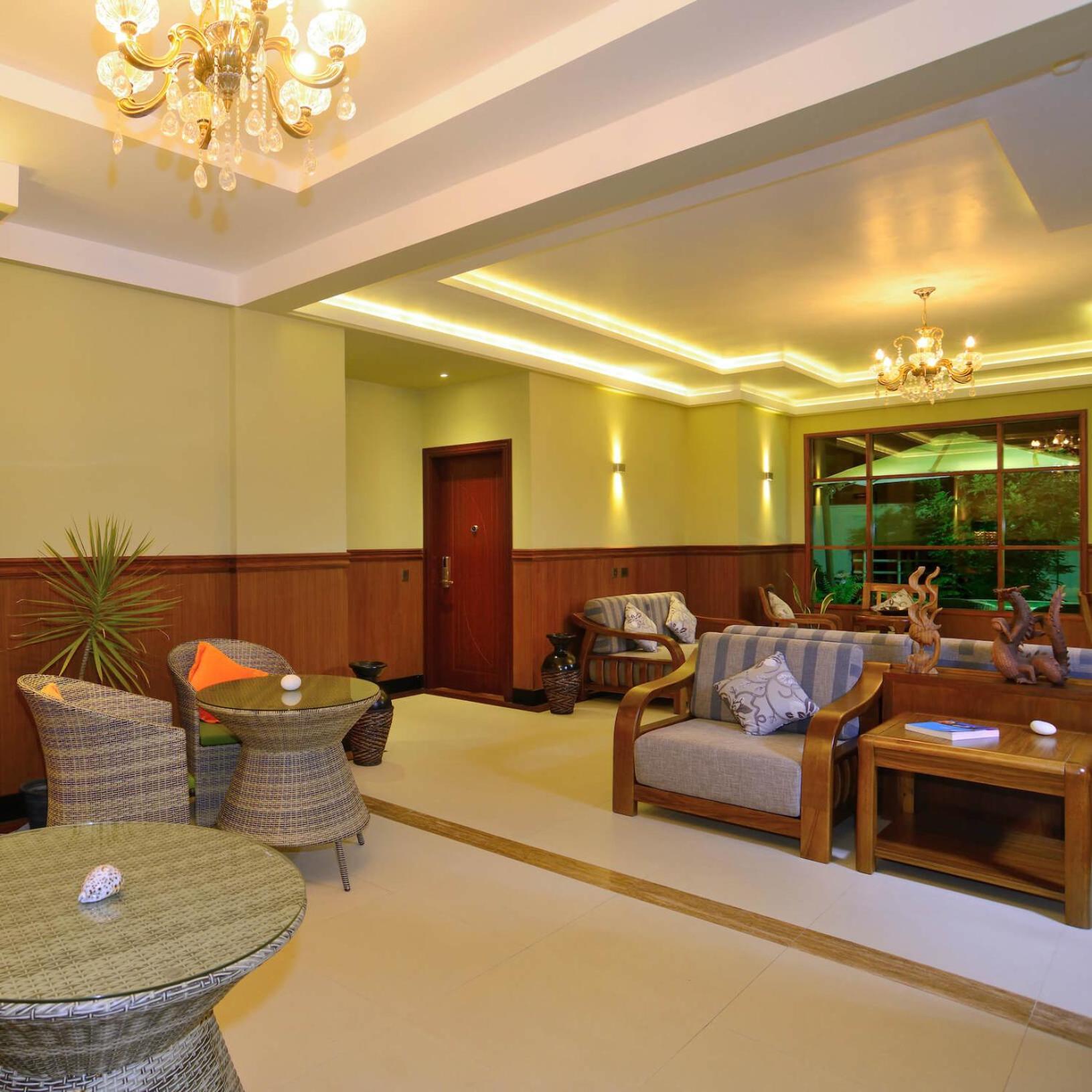 Fuvahmulah Central Hotel Экстерьер фото
